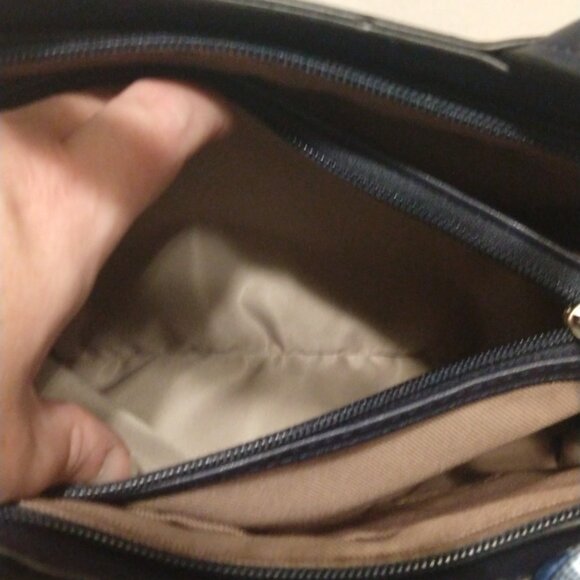 London Fog handbag in Navy Blue - Picture 9 of 16